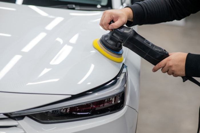 car polishing