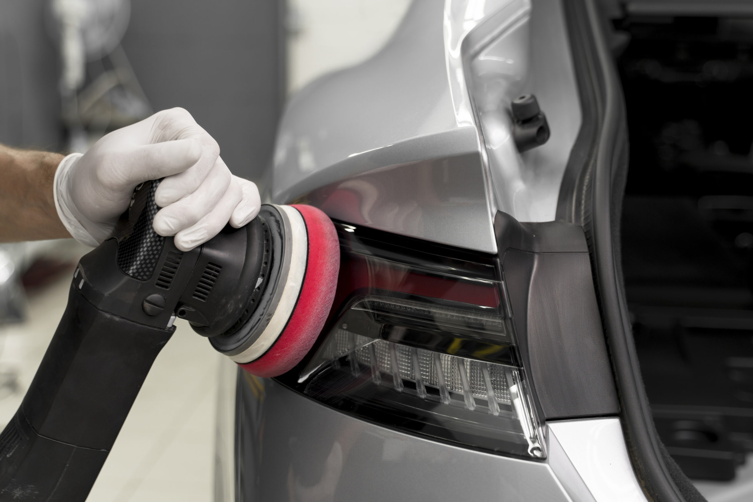 Automobilio poliravimas po žiemos
